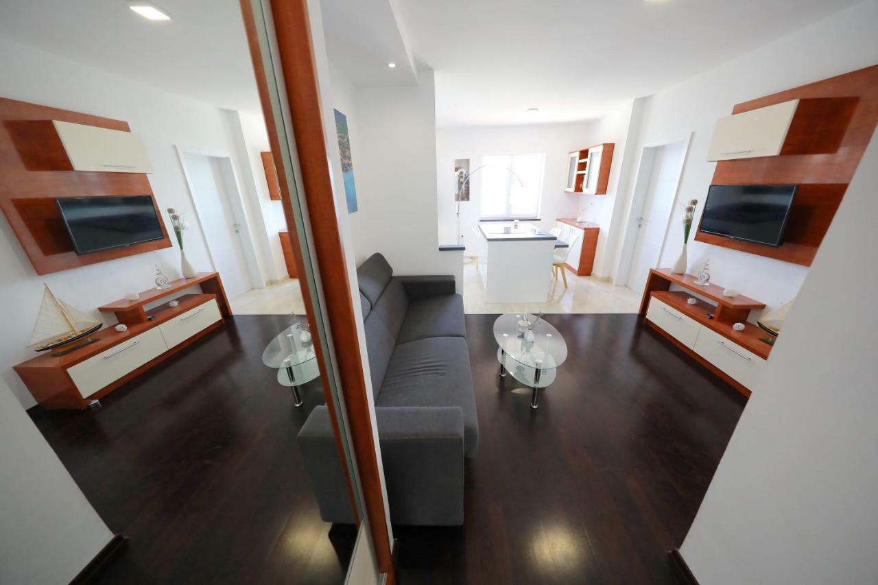 Apartmani Postimana Pasman Ngoại thất bức ảnh