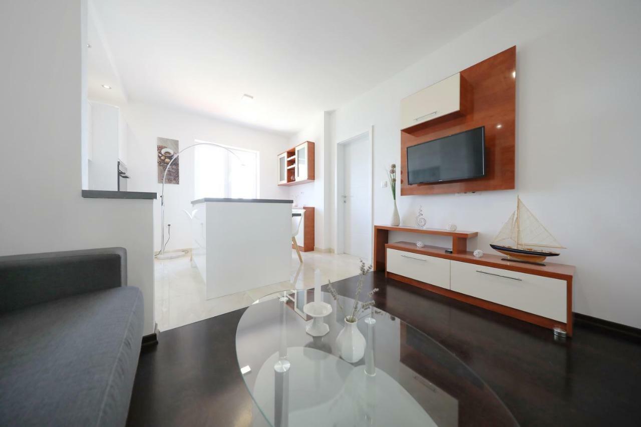 Apartmani Postimana Pasman Ngoại thất bức ảnh
