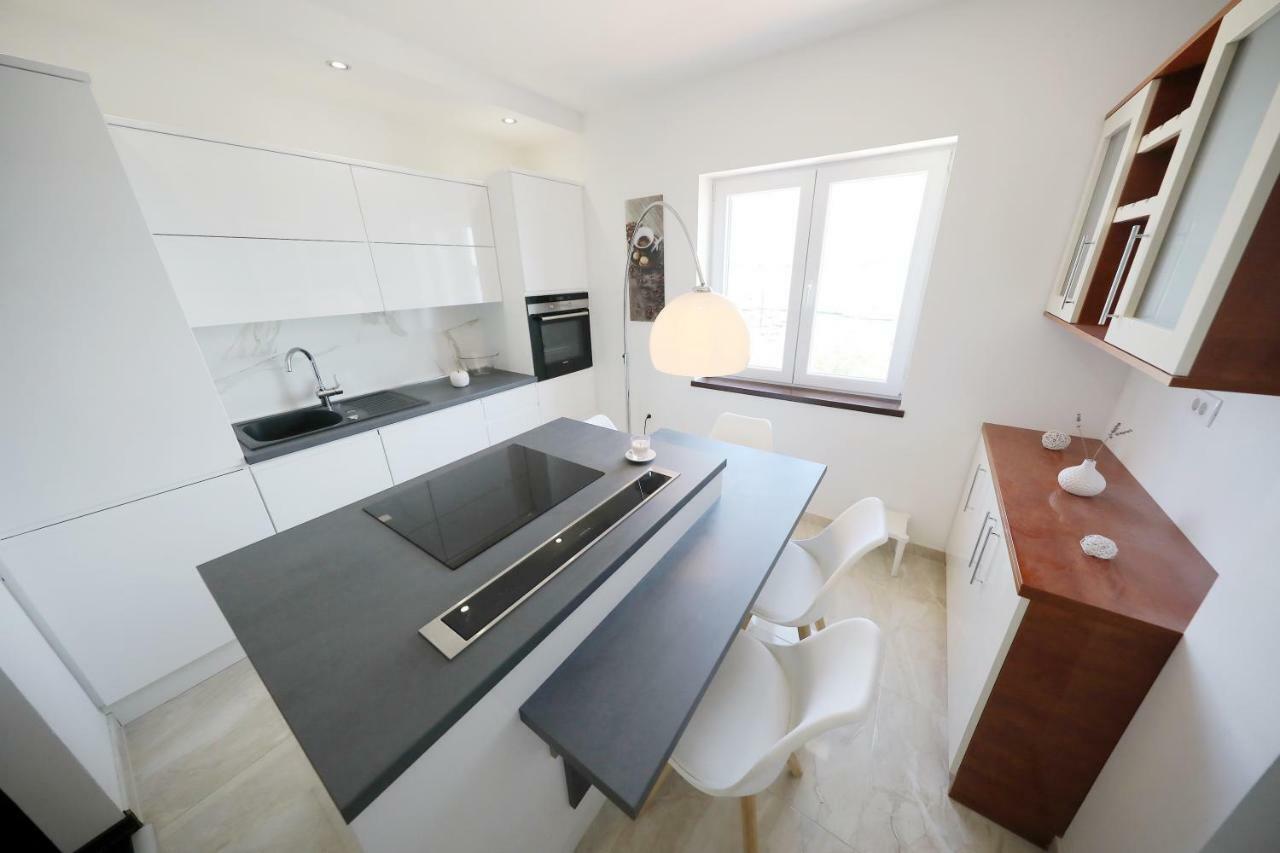 Apartmani Postimana Pasman Ngoại thất bức ảnh