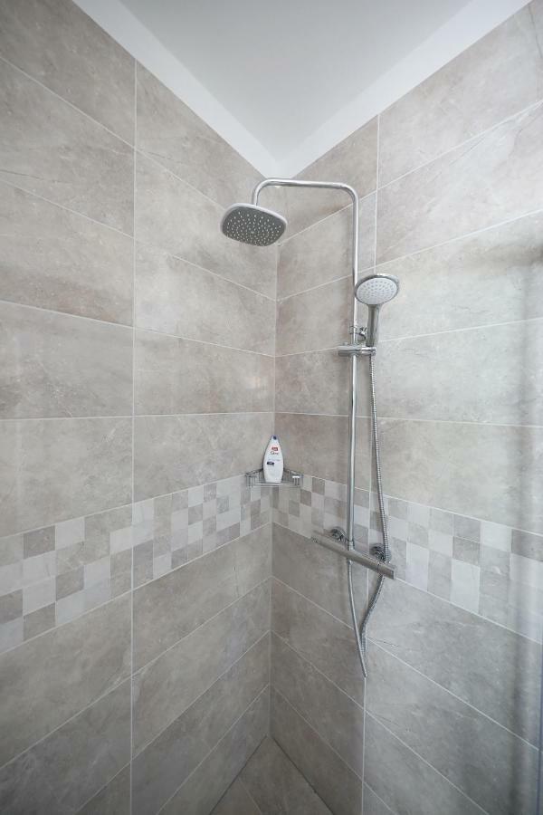 Apartmani Postimana Pasman Ngoại thất bức ảnh
